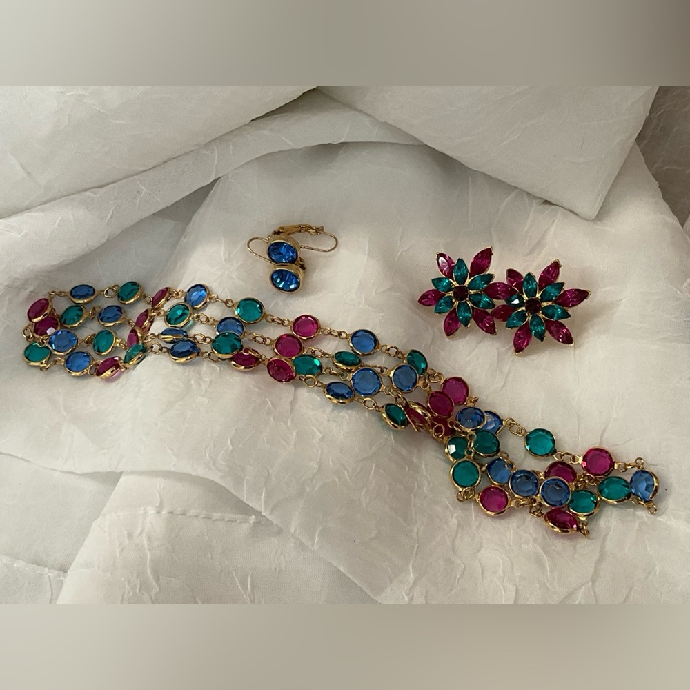 SWAROVSKI Swan MultiColored Bezel Set Crystal Long Necklace & Earrings - Picture 2 of 11